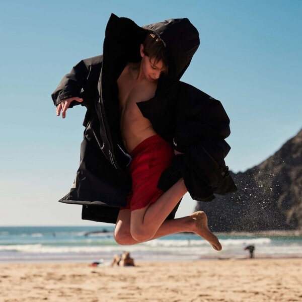 퐁당닷컴,레드 키즈 드라이 프로 로브,영국 감성 프리미엄 레드 아우터,레드,수영, 물놀이 > 어패럴 > 방풍 자켓