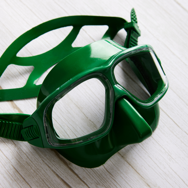 퐁당닷컴,재규어R Shimmer Green,쨍한 컬러감과 반짝이는 펄 디테일로 다이빙의 즐거움을 더하는 프리미엄 다이빙 마스크! 말랑하고 부드러운 스커트로 편안한 이퀄라이징이 가능하며, 얼굴에 완벽히 밀착되는 저용적 설계로 탁월한 착용감까지.,더블케이,프리다이빙 > 마스크 > 2안식