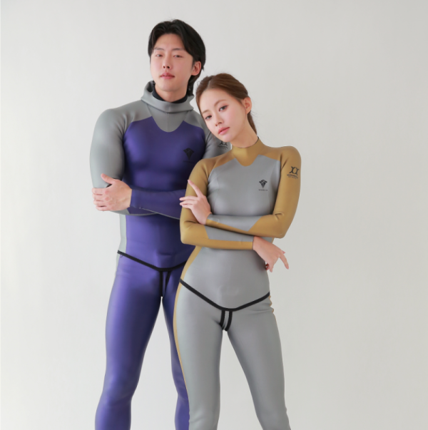 퐁당닷컴,SCS 3D 라이즈 투피스 슈트,Yamamoto SCS 원단으로 제작한 디자인 슈트입니다. 태양을 등에 지고, 바다를 향해 나아가는 다이버에게서 영감을 받은 디자인입니다.,더블케이,프리다이빙 > 슈트 > 맞춤 슈트