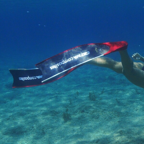 퐁당닷컴,세트마 만트라CWT,CETMA MANTRA CWT,예약주문 상품으로 미듐강도, 커스텀 선택 시 3개월 까지 소요될 수 있습니다.,세트마,프리다이빙 > 오리발 > 카본핀