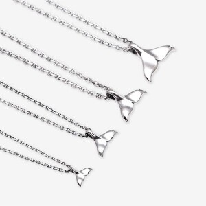 돌고래꼬리 목걸이, Dolphin Lucky tail necklace