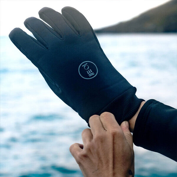 퐁당닷컴,할로 A°R 글러브 HALO A°R GLOVES,★즉시 발송 희망 시 국내 보유 재고 문의 후 구매 해주세요★국내 재고 소진 시 즉시 발송 어려우며 예약 주문 진행 됩니다. 예약 주문 시 대략 2~3달 정도 소요되며, 예약 주문 시 교환, 반품 불가능 합니다.,포스엘리먼트,스쿠버 > 장갑 > 드라이 장갑, 내피